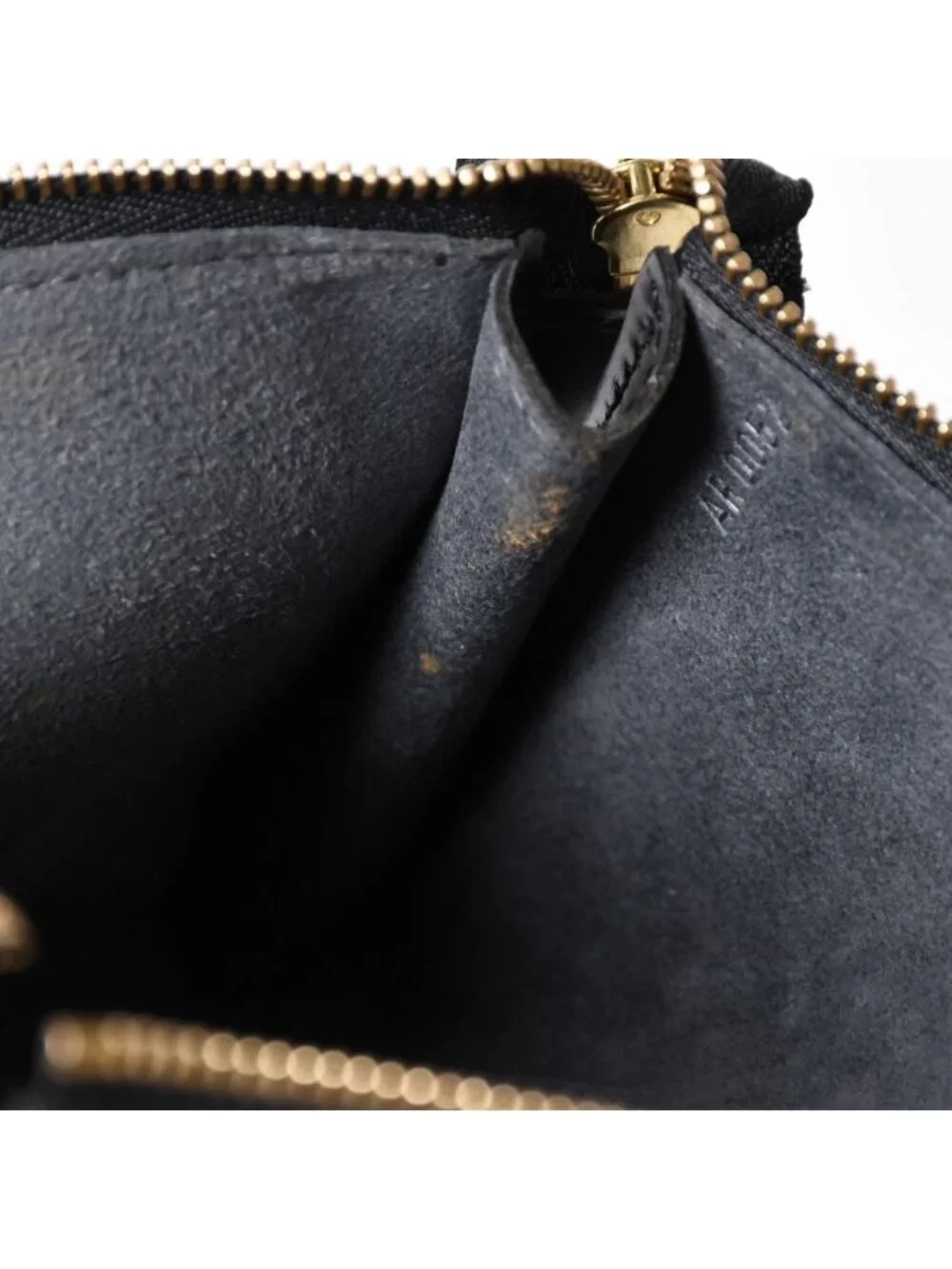 Louis Vuitton Pochette Accessoires Pouch Epi Black Gold